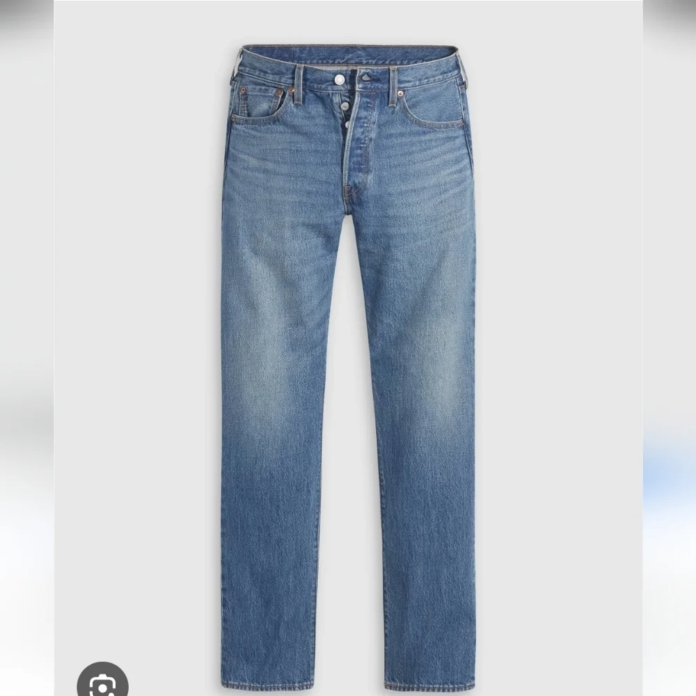 LEVIS 501 ORIGINAL STRETCH NWT 38X30 MID WASH. STRAIGHT LEG. MENS. Button Fly